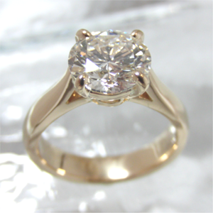 【実例52】2カラットのダイヤモンドの原石からリングを制作
